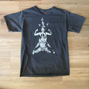Red Hot Chili Peppers 2023 Unlimited Love World Tour Gray Shirt Size Medium RHCP